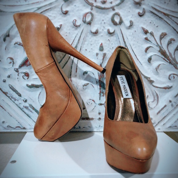 Steve Madden platform heels - Picture 2 of 3